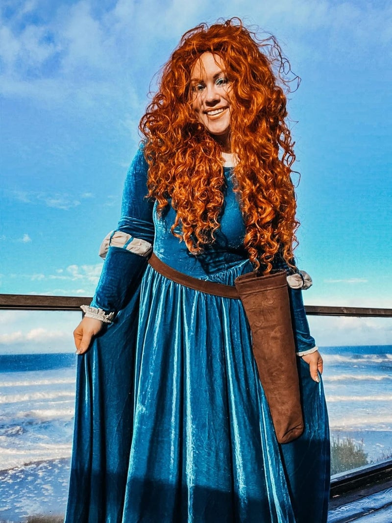 DAZCOS US Size Adult Princess Cosplay Costume Renaissance Medieval Dress with Quiver (X-Small) - Image 5